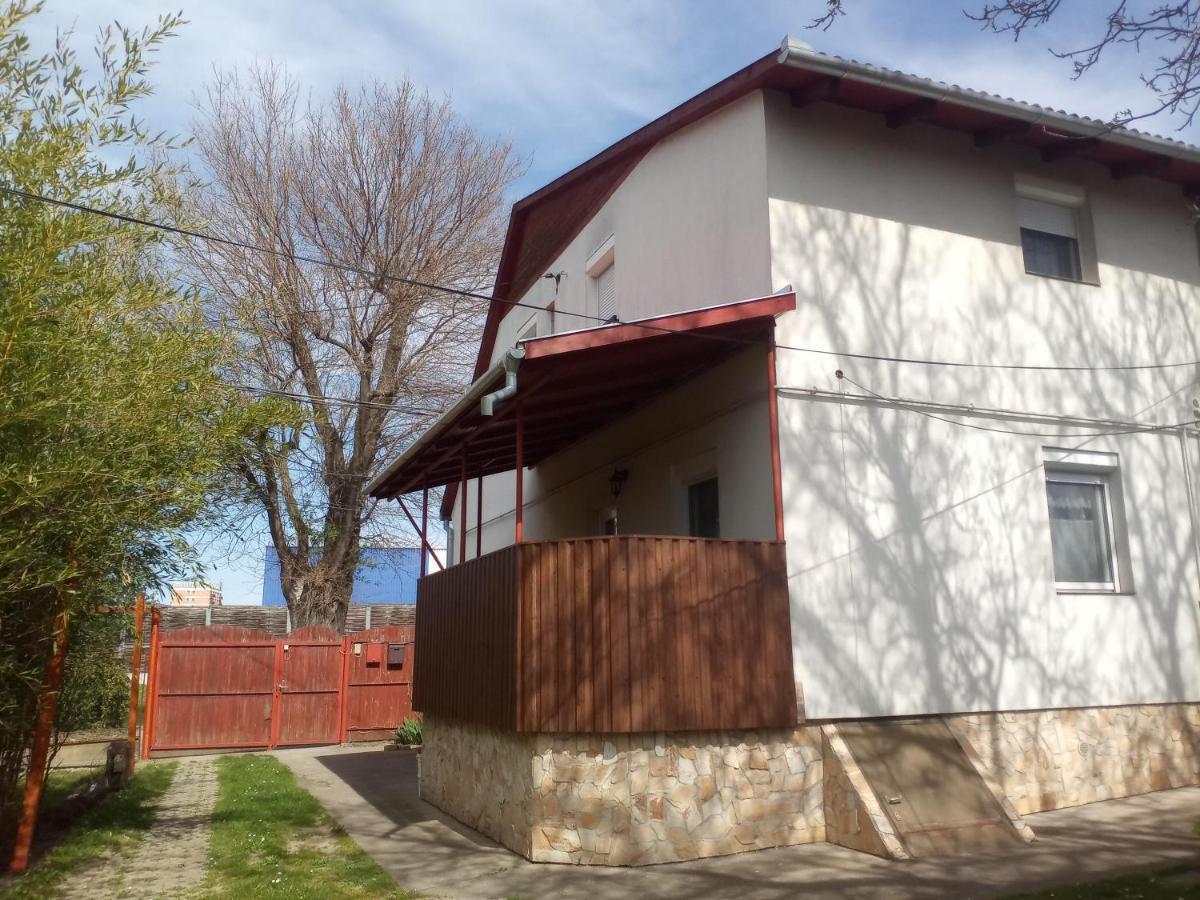 Budai Vam Apartmanhaz Pécs Zewnętrze zdjęcie