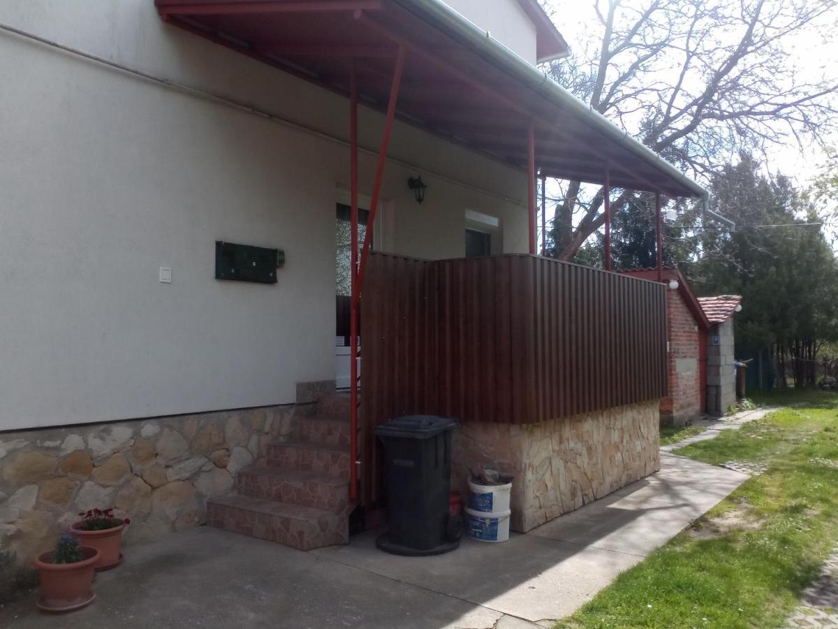 Budai Vam Apartmanhaz Pécs Zewnętrze zdjęcie