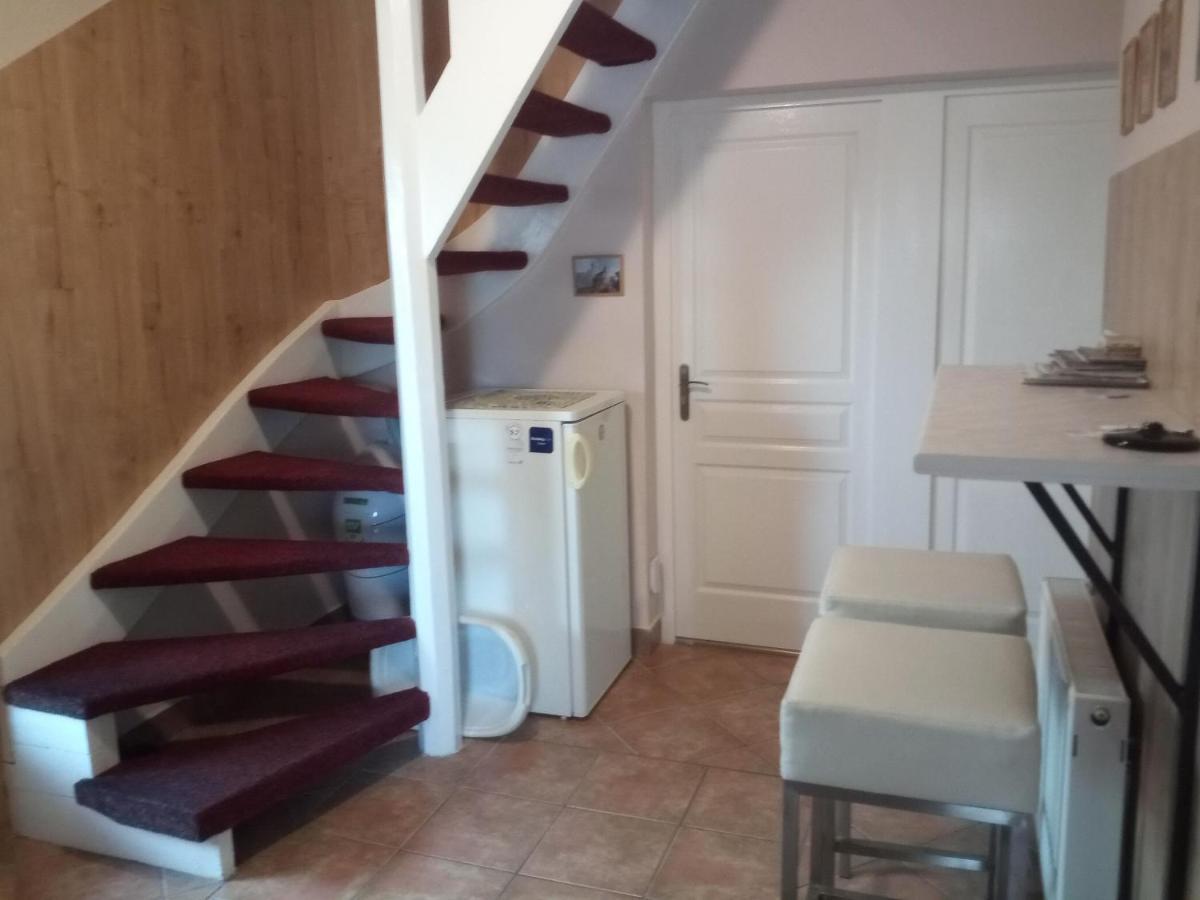 Budai Vam Apartmanhaz Pécs Zewnętrze zdjęcie
