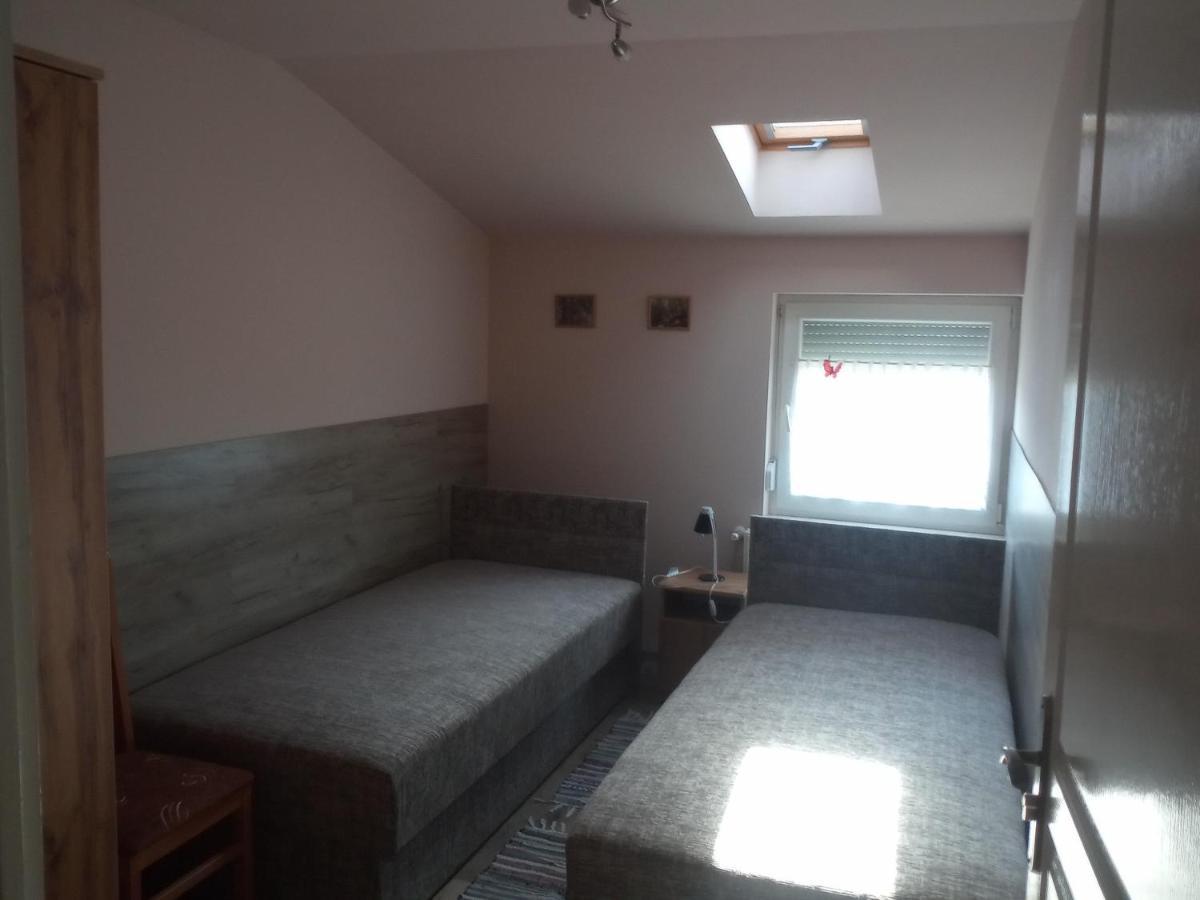 Budai Vam Apartmanhaz Pécs Zewnętrze zdjęcie