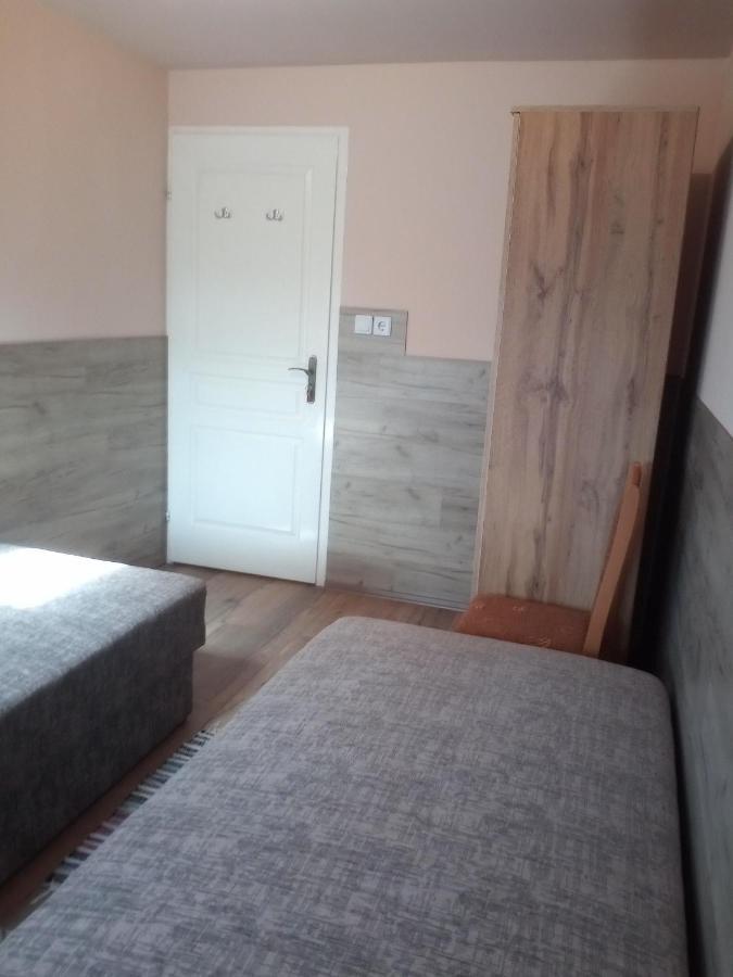 Budai Vam Apartmanhaz Pécs Zewnętrze zdjęcie