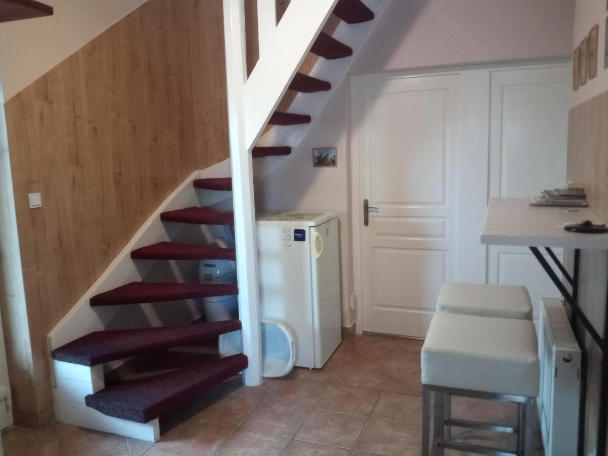Budai Vam Apartmanhaz Pécs Zewnętrze zdjęcie